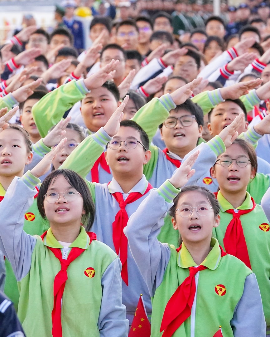 12.3万人现场守候升旗仪式！天安门广场随采：看升旗的理由