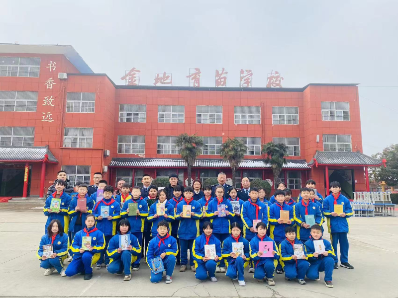 关爱留守儿童 传承雷锋精神——亳州高新区志愿者协会公益行动纪实