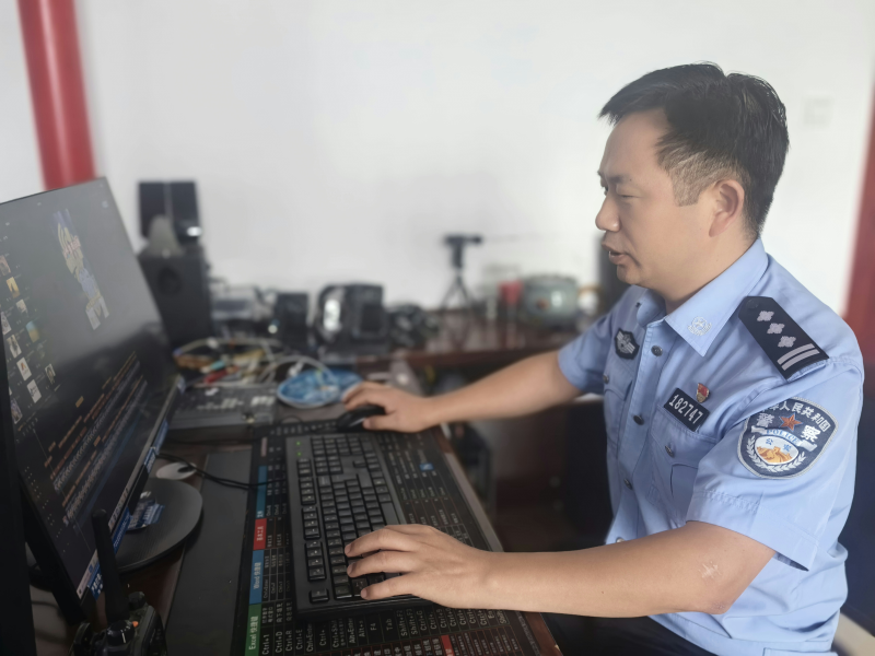 桐柏警营肖书鼎：20年坚守铸警徽荣光