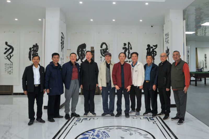 “笔歌墨舞迎新年” 陈赞标榜书作品展在广州边检总站开幕